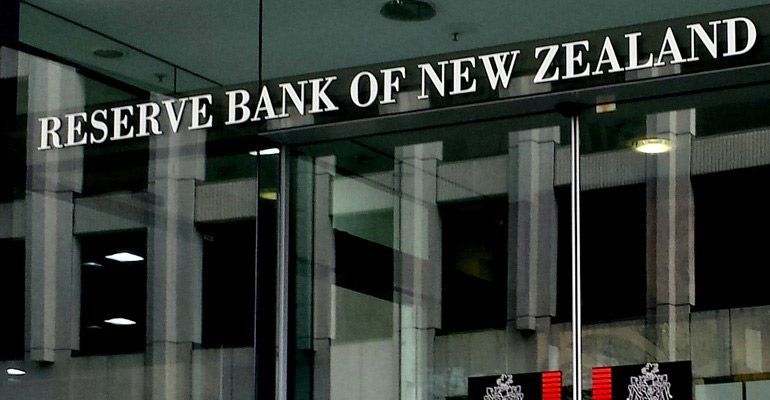 Reserve Bank has moved to reintroduce house loan deposit rules